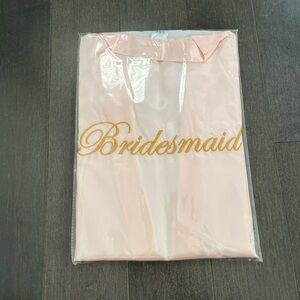 BNWT light Pink Bridesmaid Robe Silky Material